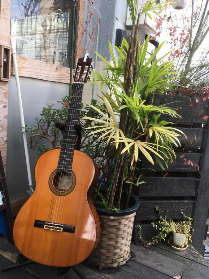 Music Uni Street Backpacker'S Hostel Toyonaka Ngoại thất bức ảnh